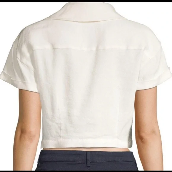 NWT-never worn-Alice + Olivia cropped Short sleeve Collared White Shirt - Picture 3 of 9